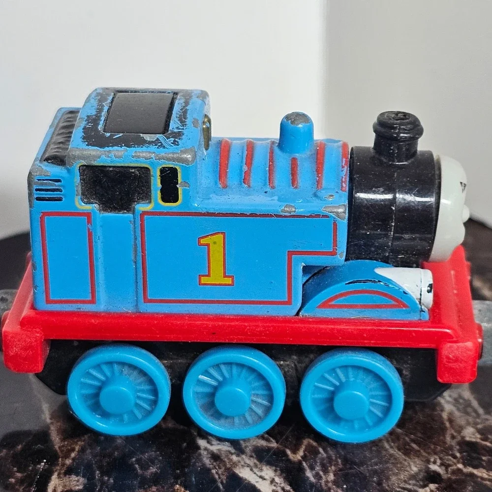 Thomas & Friends Take-n-Play Thomas Die-Cast Metal Train Engine 2009 Mattel